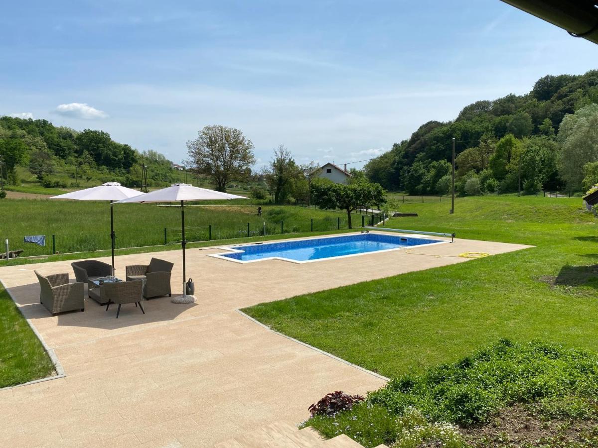 Ruralna Kuca 'Villa Zagorka' Za Odmor Sa Bazenom I Bocalistem Donja Pacetina Exteriör bild